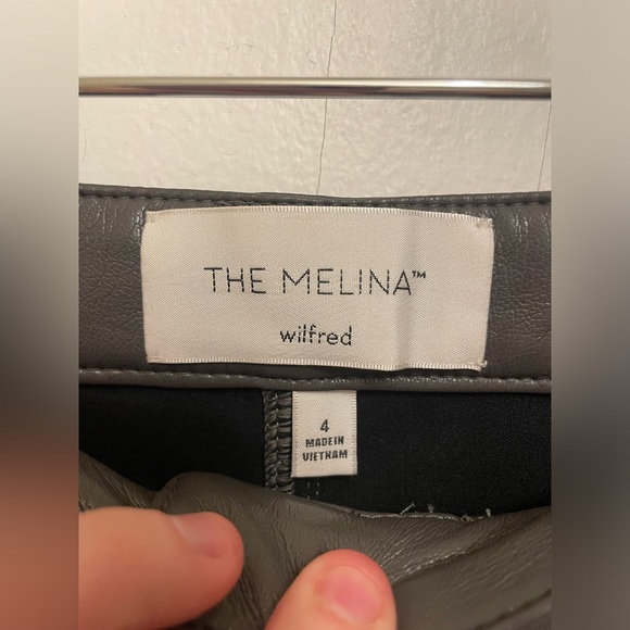 NWOT Wilfred Aritzia Melina Pants Womens Gray Faux Leather High Waisted Size 4 - Picture 4 of 7